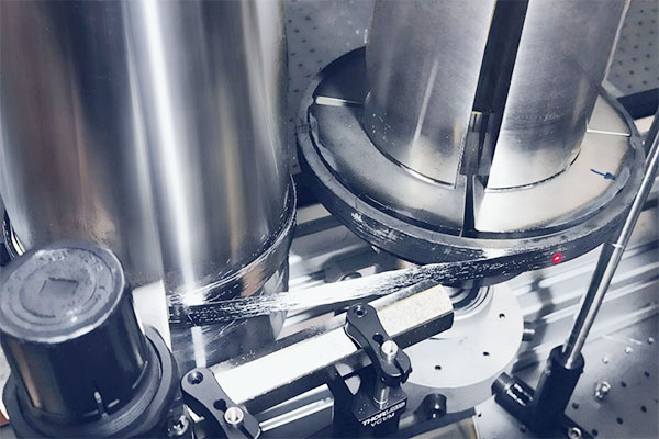 Fraunhofer EMI开发了局部热解方法,以收回连续的碳纤维
