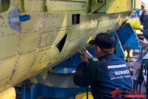 飞机蒙皮材料有哪些?碳纤维材料适用么?